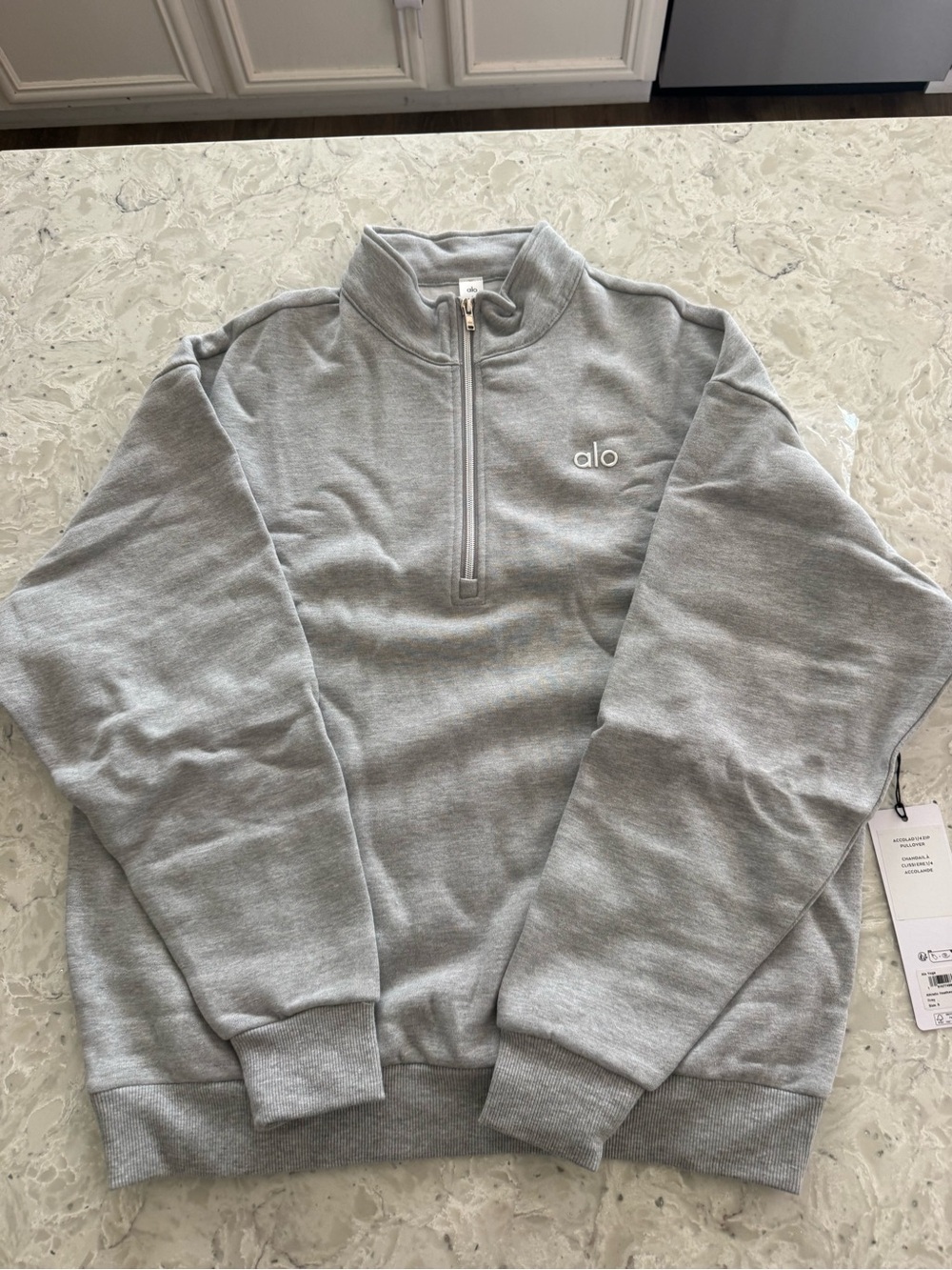 ALO Yoga Men’s Light Gray Quarter Zip Pullover Sweatshirt